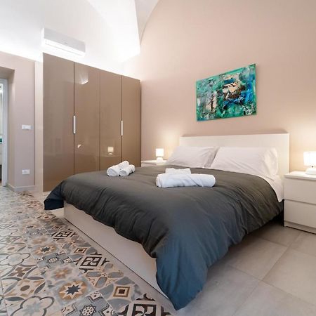 Catania Center Modern Apartment Екстер'єр фото