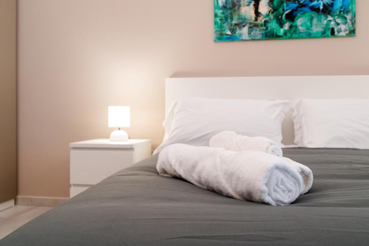 Catania Center Modern Apartment Екстер'єр фото